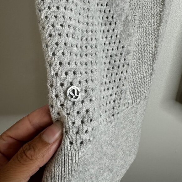 Lululemon Cardigan Womens 2 Open Hooded Sweater Lightweight Knit Yoga Lounge - Picture 11 of 12
